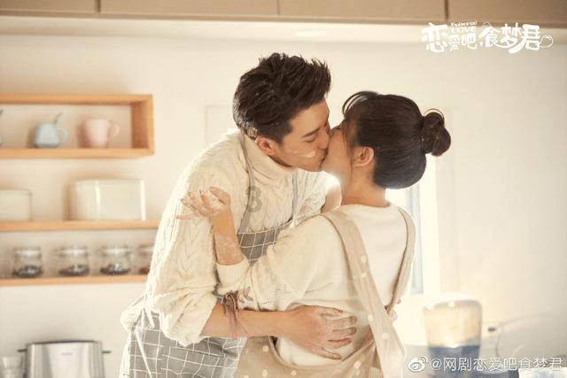 “绳”彩飞扬 “拔”出风采